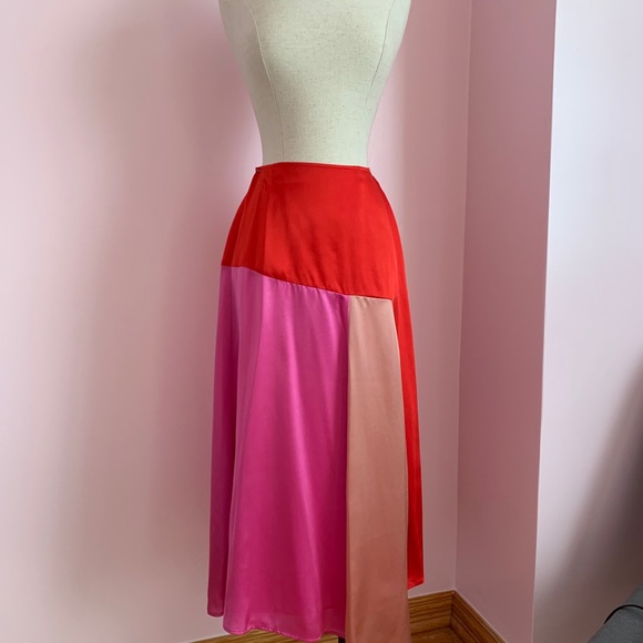 🎉HP🎉NWT! Kate Spade Colorblock Fluid Silk Skirt size 6 - Picture 3 of 11